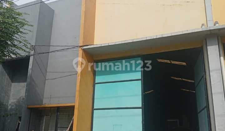 Warehouse for Sale Safe N Lock Sidoarjo Cheap