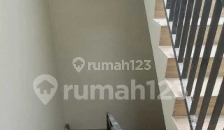 For Sale Fully Furnished Boarding House Prime Location on Jemursari Main Road 2