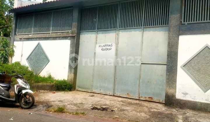 Warehouse and Office for Sale on Jalan Puncak Sambisari Surabaya