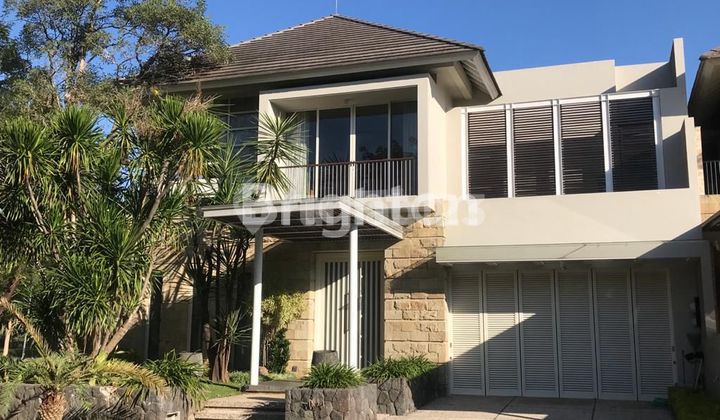 RUMAH MEWAH TERAWAT FULL FURNISHED SIAP HUNI DI PREMIUM AREA SURABAYA BARAT