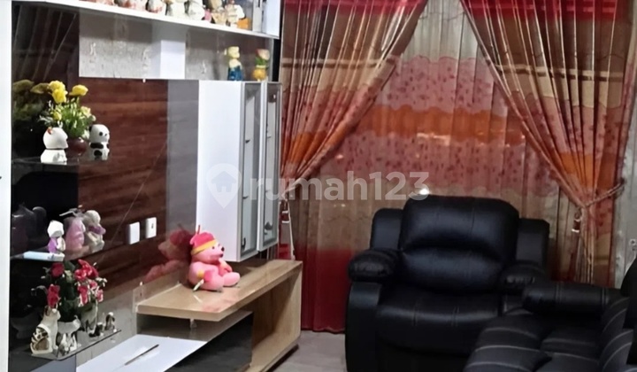 Luxury Fully Furnished Apartment at The Peak Tunjungan Plaza (Premium Area) Steps Away from the City Center, Basuki Rahmat, Embong Malang, Pemuda Street Luxury Fully Furnished Apartment at The Peak Tunjungan Plaza (Premium Area) Steps Away from the City Center, Basuki Rahmat, Embong Malang, Pemuda Street