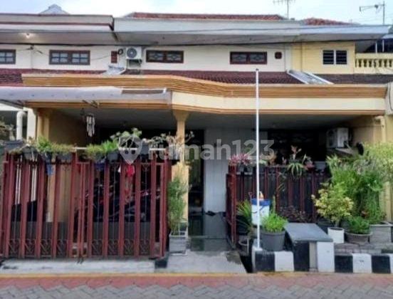 Rumah Siap Huni Dengan Lokasi Sangat Strategis Dekat Raya Mulyosari, Minimarket, Mall, Dan Kampus Ternama Di Surabaya