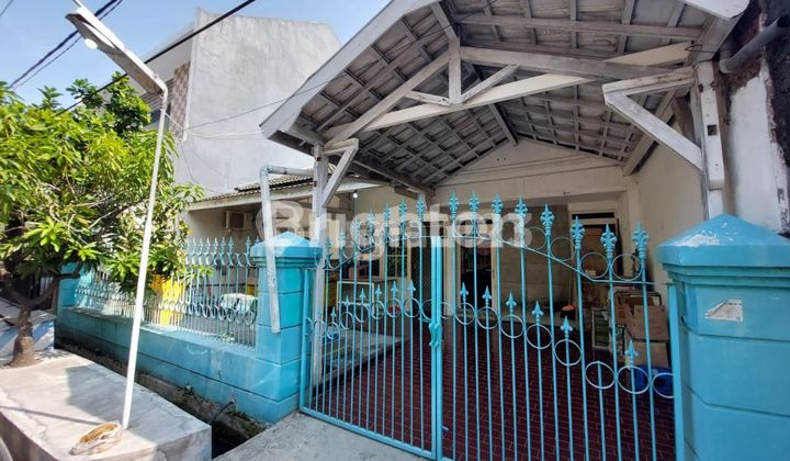 RUMAH LUAS DENGAN HARGA TERJANGKAU DEKAT DENGAN RAYA MERR, RUNGKUT, TOL WARU JUANDA, KAMPUS UINSA, TRANSMART KALIRUNGKUT