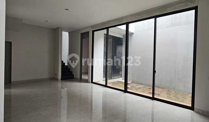 Rumau New Gress (Lakeview & Rooftop) with a Modern Minimalist Concept in Citraland, Near Shopping Centers and Favorite Universities