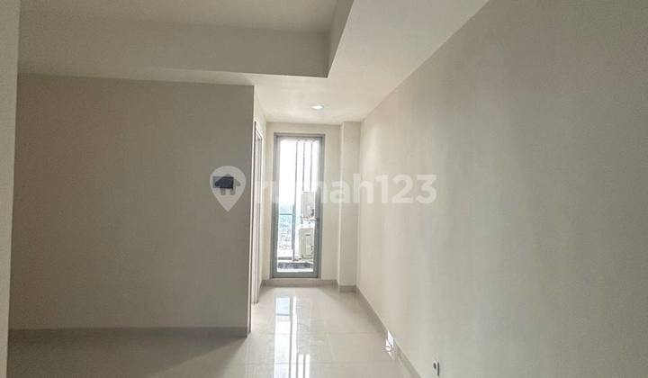 Apartemen New Gress Semi Furnsihed (1 Br) di Grand Sungkono Lagoon Dekat Mayjend Sungkono, Dukuh Kupang, Bukit Darmo 2
