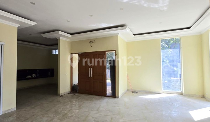 House Position Hook Ready to Live In Simplicity Area BSD 2