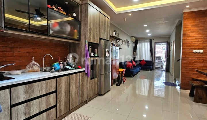 For Sale Semi-Furnished Modern House in Bohemia Area Gading Serpong For Sale Semi-Furnished Modern House in Bohemia Area Gading Serpong