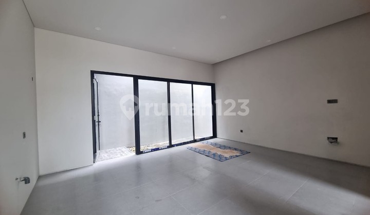 Dijual Rumah Modern Siap Huni Di Sektor 7 Area Gading Serpong 2