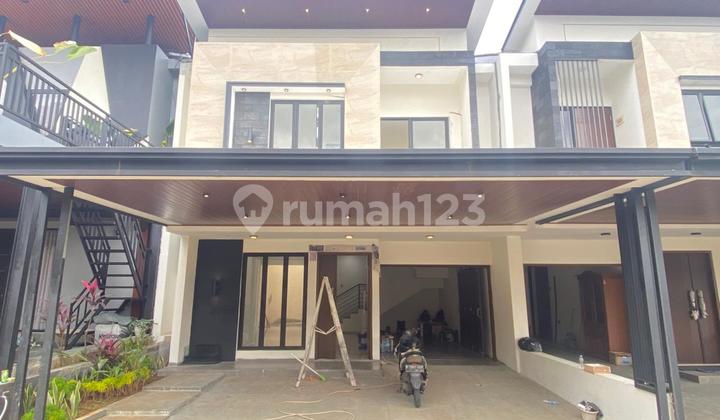 For Sale Luxury House in Lenteng Agung, South Jakarta, strategic location. 2