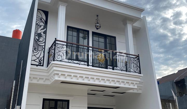 Di Jual Rumah Baru 2 Lantai Lokasi Strategis di Tanah Baru Depok 2