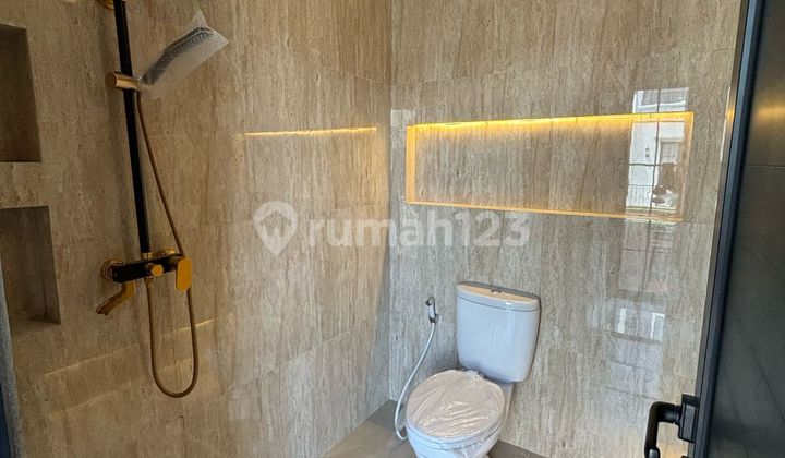 Di Jual Rumah Mewah Lokasi.strategsi di Kebagusan.jakarta 2