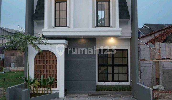 Di Jual Rumah 2 Lantai Lokasi Strategis Bebas Banjir