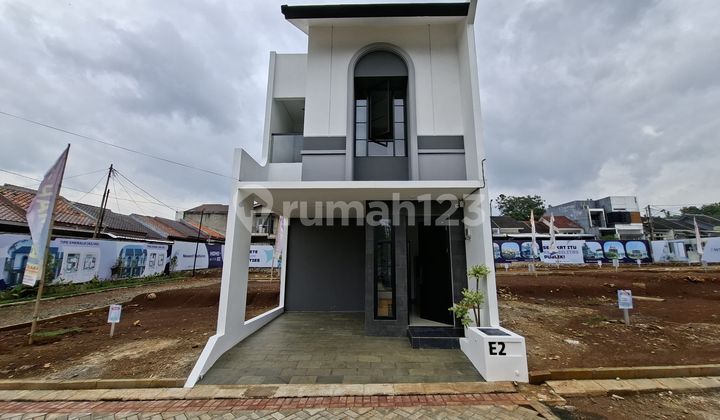 For Sale New House Strategically Located in Limo Depok