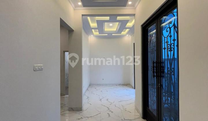 Di Jual Rumah Mewah Dalam Cluster Lokasi Strategis di Jagakarsa 2