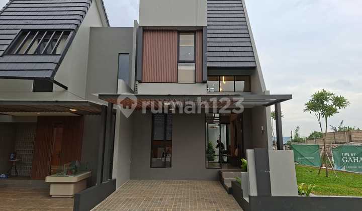 Di Jual Rumah Lokasi Strategis di Pamulang Di Jual Rumah Lokasi Strategis di Pamulang