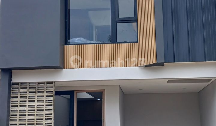 Di Jual Rumah Baru 2lantai Lokasi Straregis Pinggir Jalan Utama 1