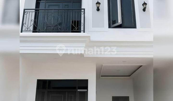 Di Jual Rumah 2 Setengah Lantai Rootof Lokasi Strategis Bebas Bajir Dijagakarsa Jakarta Selatan Akses Strategis