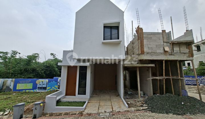 Di Jual Rumah 2 Lantai Lokasi Strategis di Limo Depok