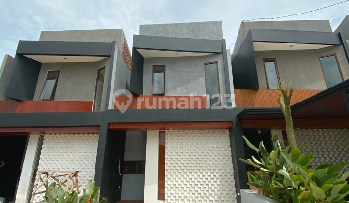 Di Jual.rumah Mewah Lokasi Strategis Bebas Banjir 2