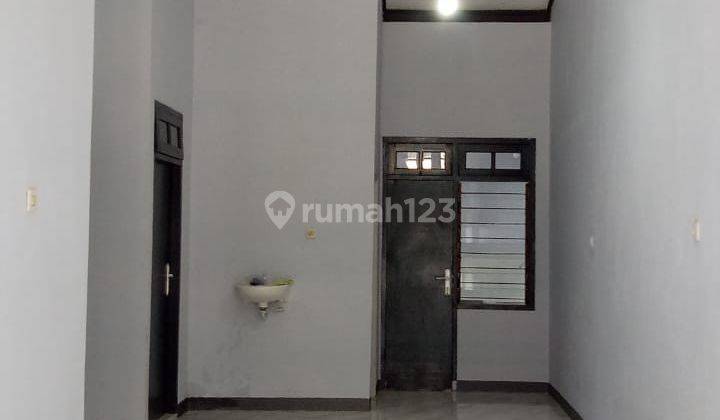 Rumah Siap Huni di Dalam Komplek Ciledug, Tangerang  2