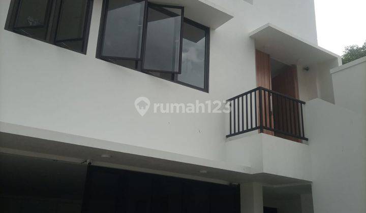 Dijual Rumah Siap Huni Di Kemang, Jakarta Selatan  2