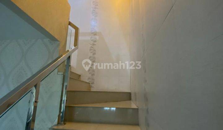 Di Jual Rumah  3 Lantai Full Furnish Di Citra Garden Jakarta Barat
 2