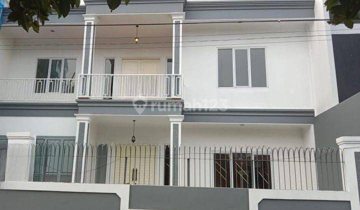 Di Jual Rumah Dua Lantai Di Joglo Jakarta Barat 1