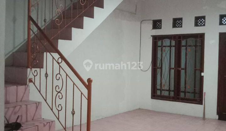 Rumah 2 Lantai Siap Huni di Mampang, Jakarta Selatan  2