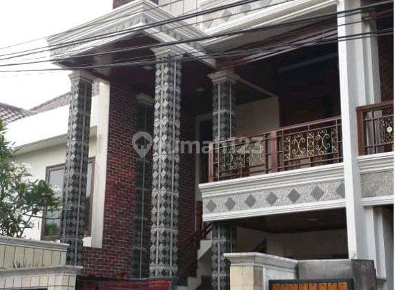 Rumah 3,5 Lantai Siap Huni di Pejaten, Jakarta Selatan  1