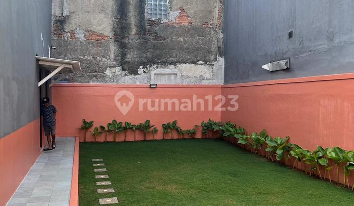 Disewakan Rumah Nyaman Dan Strategis Dengan Full Furnish, 