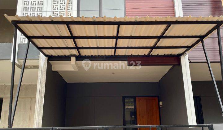 Rumah 2 Lantai Dalam Cluster Vertihouz Cimanggis Dp.ringan 1