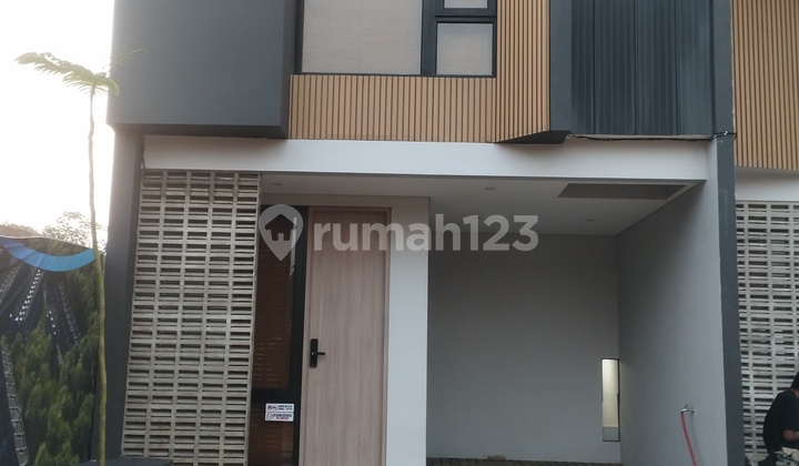 2-Story House, 5 Million Down Payment, 3 Bedrooms, Free Canopy 2-Story House, 5 Million Down Payment, 3 Bedrooms, Free Canopy