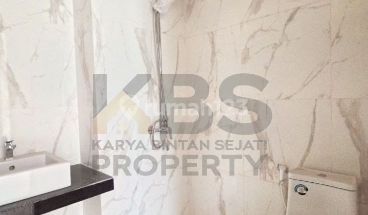 Dijual Rumah The Icon Center