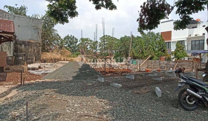 Rumah Di Jual  Di Kawasan Premium Harga Murah Di Bawah Harga Pasar  Rumah 2 Lantai Shm Baru Selatan 2