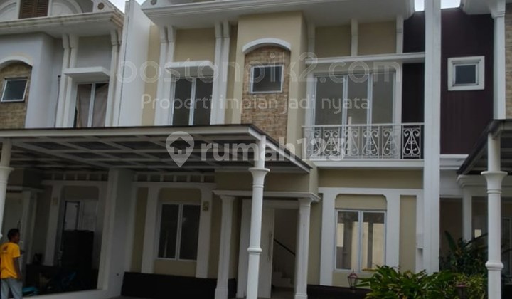 Jual Rumah Cluster Thames Jgc Jakarta Timur 8X17 M2 3+1 Br 2 Lantai
