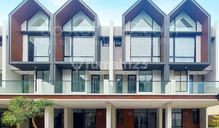 Jual Rumah 3 Lt Osaka Residence Samping Taman Doa Akita Pik2 Type Yuri 4,5X10 1