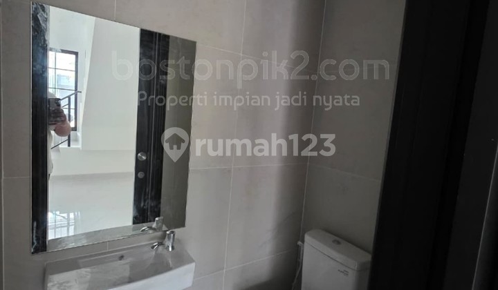 Sewa Rumah Bukit Nirmala 5 4,5X10m2 2 Br 2 Lantai Unfurnish Sudah Ada Ac 2