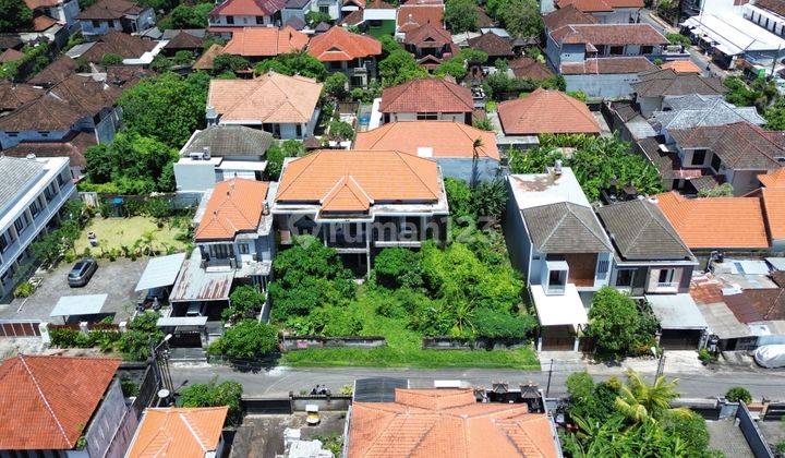 Sewa Jangka Panjang Rumah 6 Kamar Stop Konstruksi Dekat Renon 2