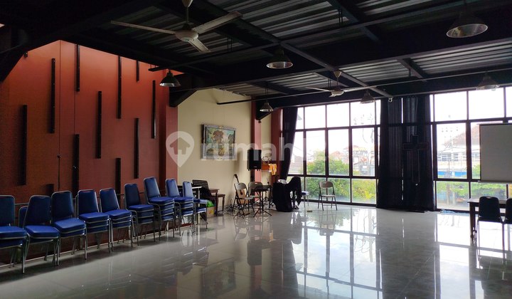 Ruang Studio 8 X 15 Meter Di Lantai 2 Resto Dekat Kerobokan  1