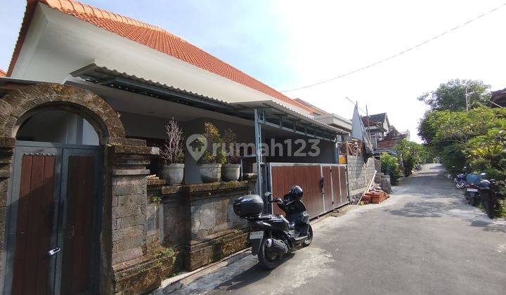 YEARLY OR MONTHLY 2 BEDROOM FULLY FURNISHED HOUSE IN GIANYAR 1