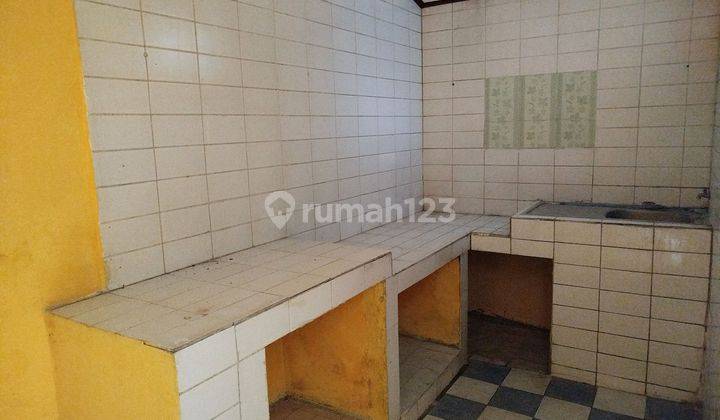 Ruko 3 Lantai Fasilitas Tempat Tinggal Dekat Pasar Badung 2