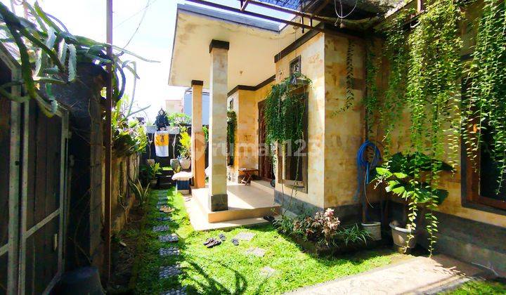 Rumah 2 Kamar Ruang Tamu Luas Full Furnished Di Jalan Sedap Malam 1
