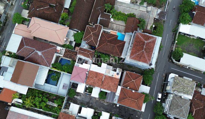 Rumah 2 Bangunan Akses Jalan Besar Di Jalan Tukad Barito 1