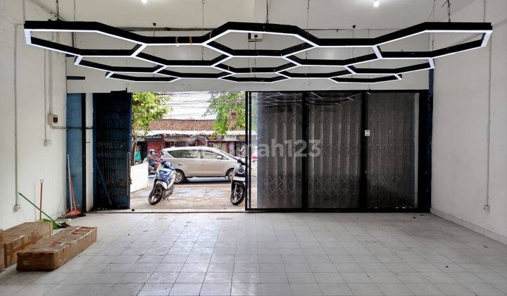 Ruko 3 Lantai Lebar 7 Meter Fasilitas Tempat Tinggal Dekat Pasar Ruko 3 Lantai Lebar 7 Meter Fasilitas Tempat Tinggal Dekat Pasar