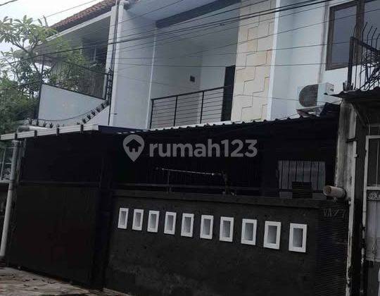 Rumah 4 Kamar Dan Kamar Art Opsi Full Furnish Di Renon 1