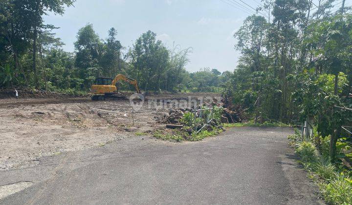 Bangun Villa Impian Tanah Jogja, Suasana Private Asri SHM 2