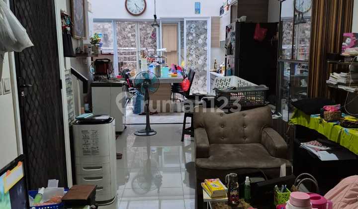 Nice Ready-to-Occupy South-Facing Home in Latin America Cluster, Green Lake City