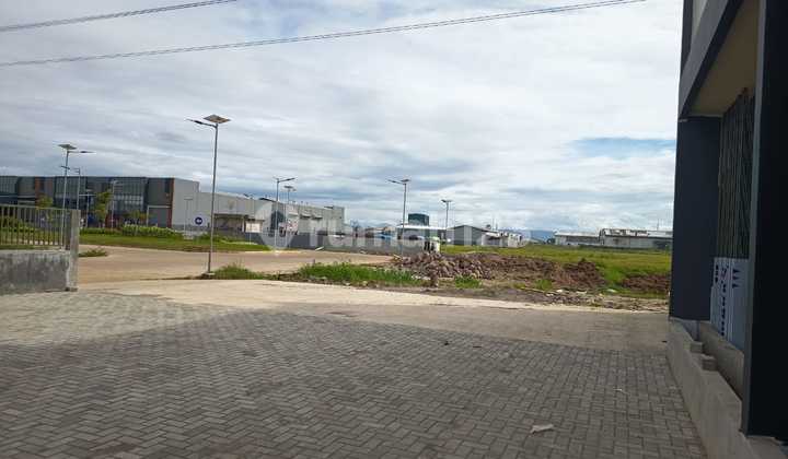 New Warehouse in the BSD City Industrial Area New Warehouse in the BSD City Industrial Area