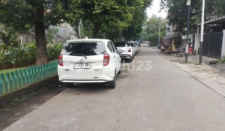 Old House Behind Pertamina Hospital 11 Bedrooms 2