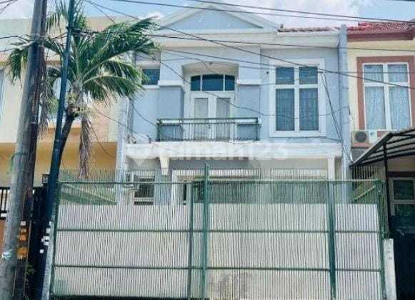 Rumah Di Semanan Indah Bersih Dan Terawat Dengan 4 Kamar Tidur 